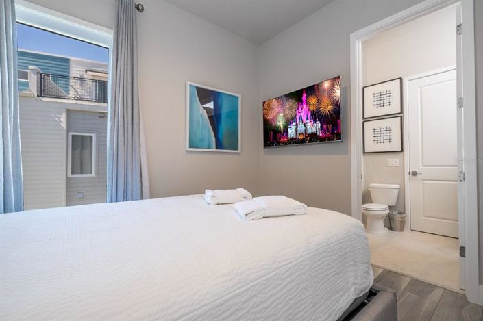 Image No.44-5 Bed Property for sale