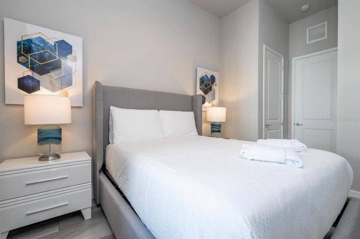 Image No.47-5 Bed Property for sale