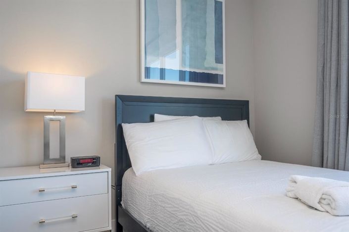 Image No.55-5 Bed Property for sale