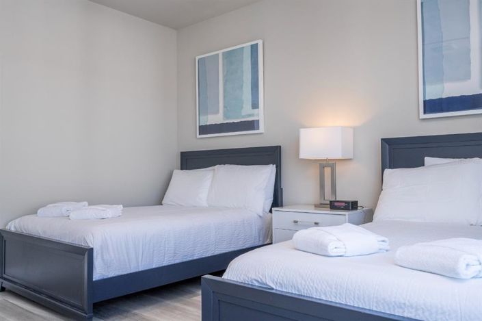 Image No.58-5 Bed Property for sale