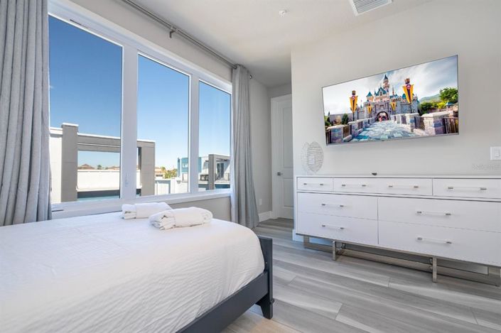 Image No.59-5 Bed Property for sale