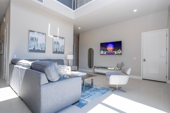 Image No.7-5 Bed Property for sale