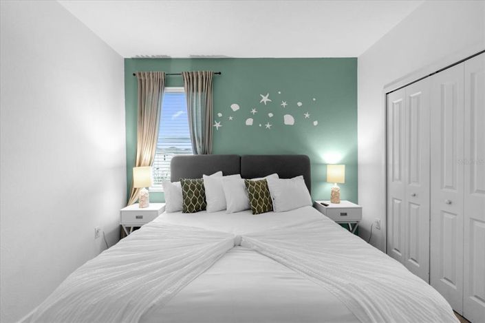 Image No.31-6 Bed Property for sale