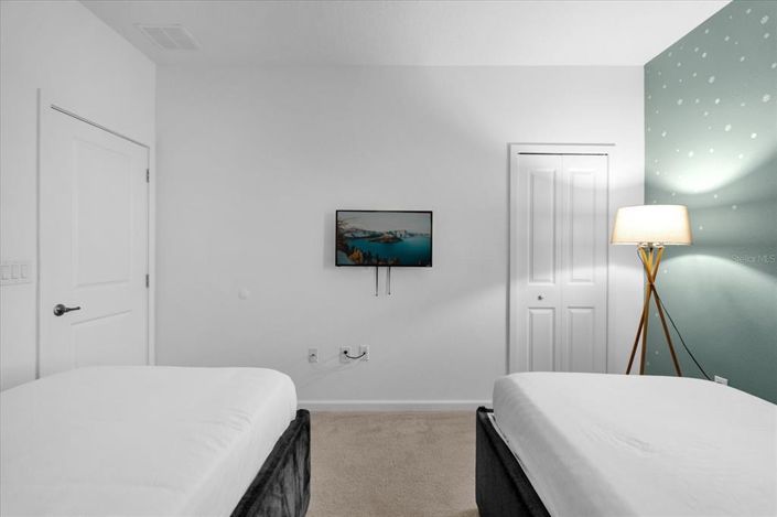 Image No.38-6 Bed Property for sale