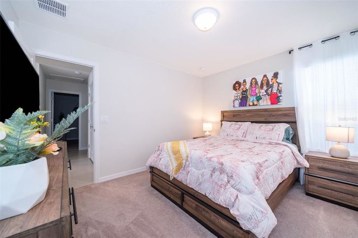Image No.38-6 Bed Property for sale