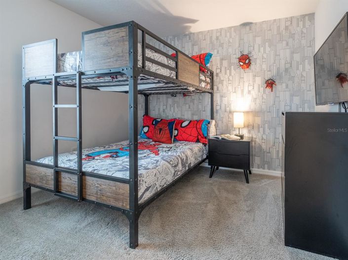 Image No.23-6 Bed Property for sale