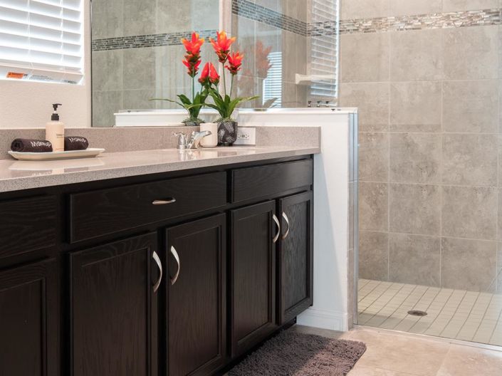 Image No.27-6 Bed Property for sale