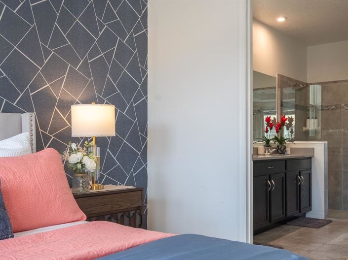 Image No.50-6 Bed Property for sale