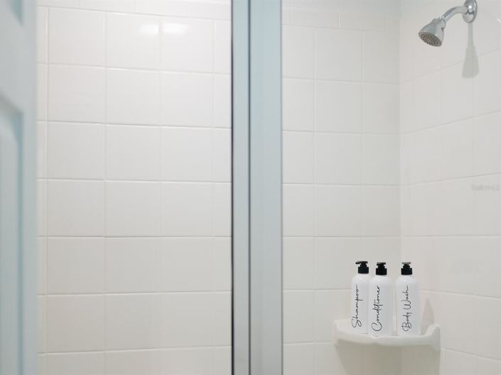 Image No.53-6 Bed Property for sale