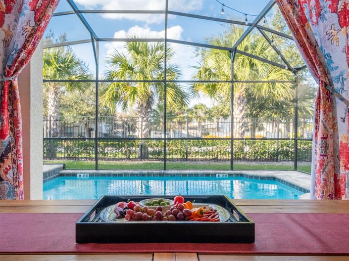 Image No.6-6 Bed Property for sale