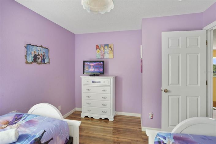 Image No.21-6 Bed Property for sale