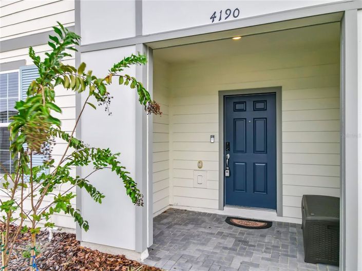 Image No.1-5 Bed Townhouse for sale