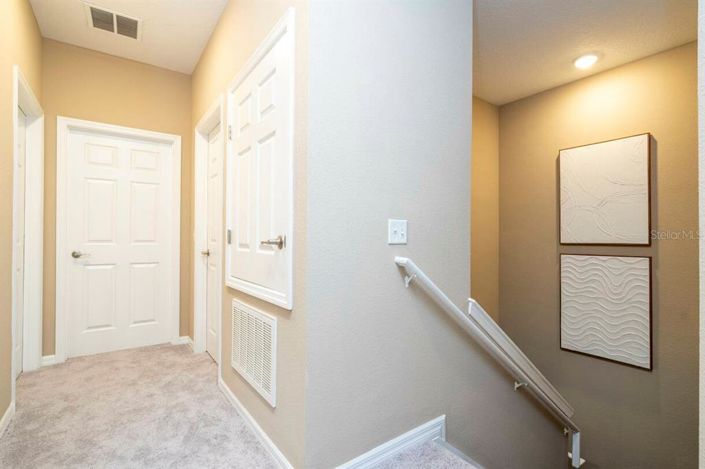 Image No.17-4 Bed Townhouse for sale