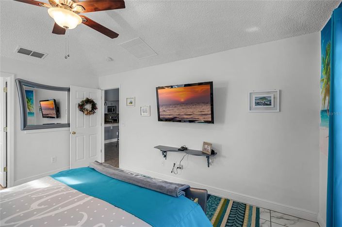 Image No.20-4 Bed Property for sale