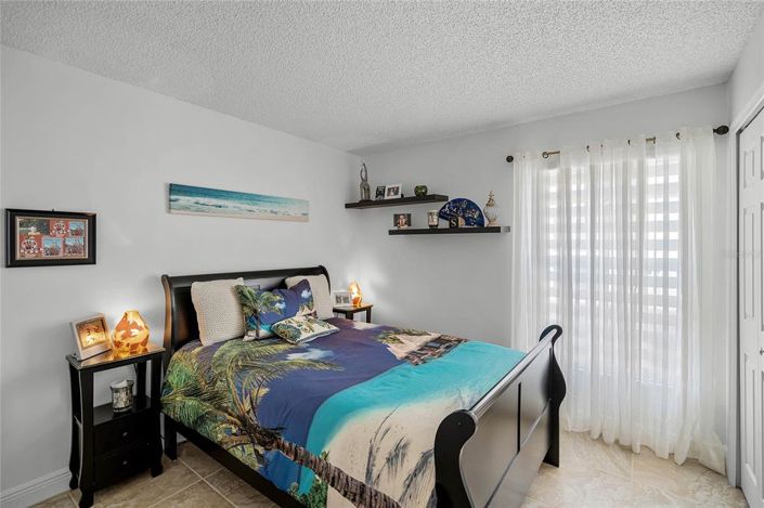 Image No.27-4 Bed Property for sale