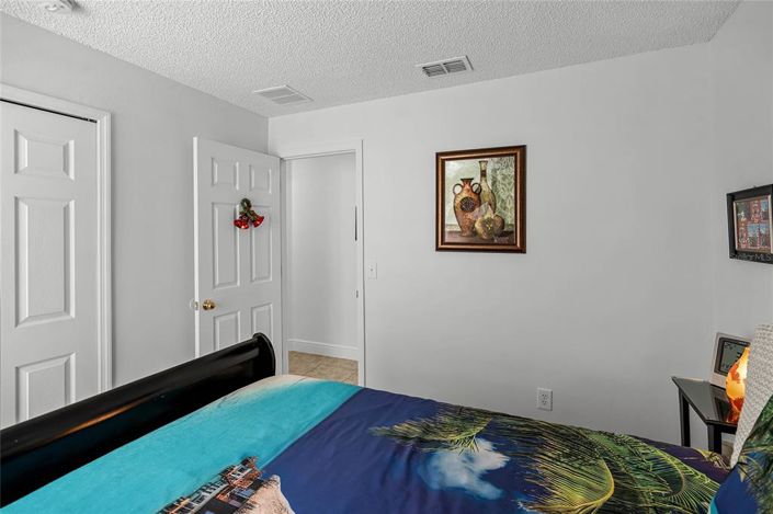 Image No.28-4 Bed Property for sale