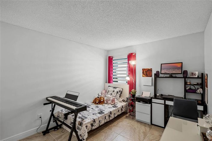 Image No.29-4 Bed Property for sale