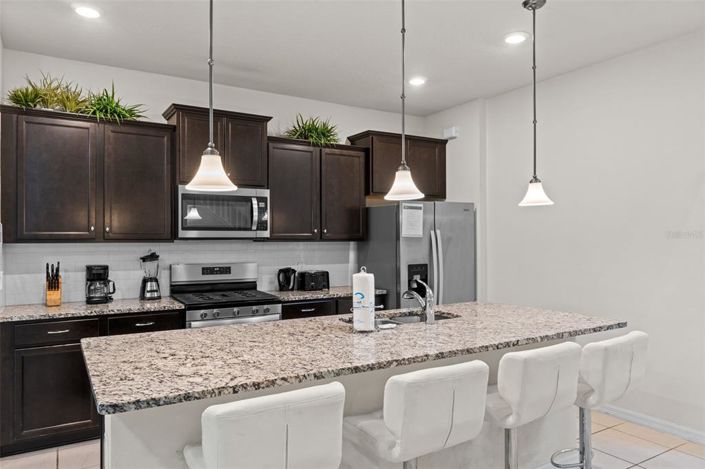 Image No.7-6 Bed Property for sale