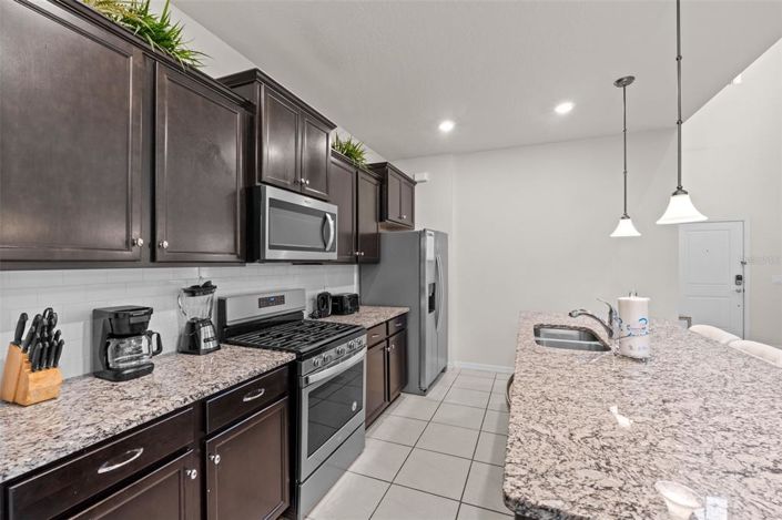 Image No.8-6 Bed Property for sale