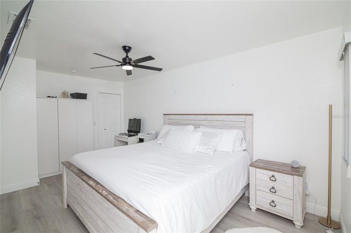 Image No.25-3 Bed Townhouse for sale