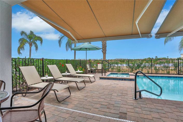 Image No.71-8 Bed Property for sale