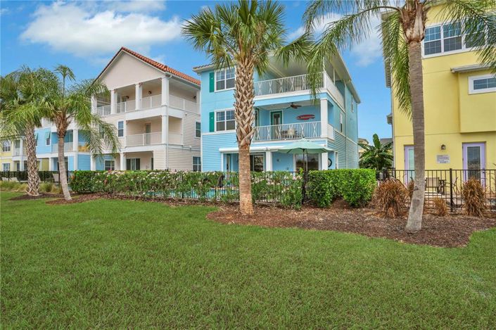 Image No.75-8 Bed Property for sale