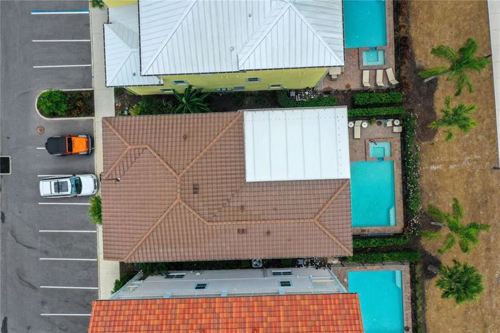 Image No.81-8 Bed Property for sale