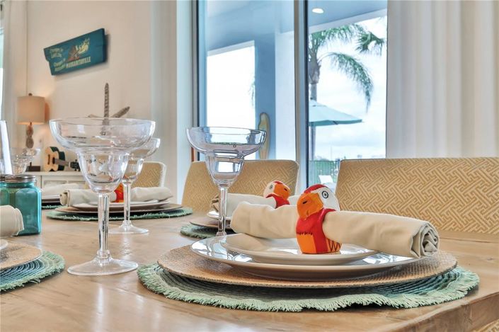 Image No.9-8 Bed Property for sale