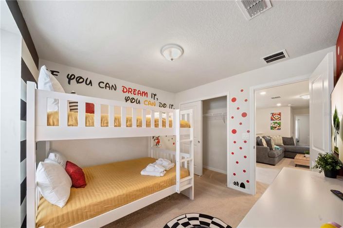 Image No.22-5 Bed Townhouse for sale