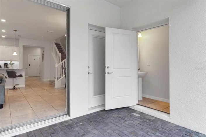 Image No.13-5 Bed Townhouse for sale