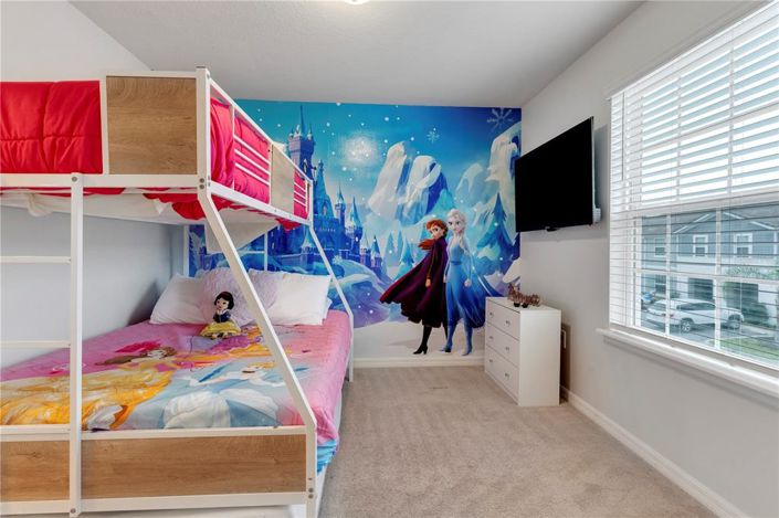 Image No.26-5 Bed Townhouse for sale