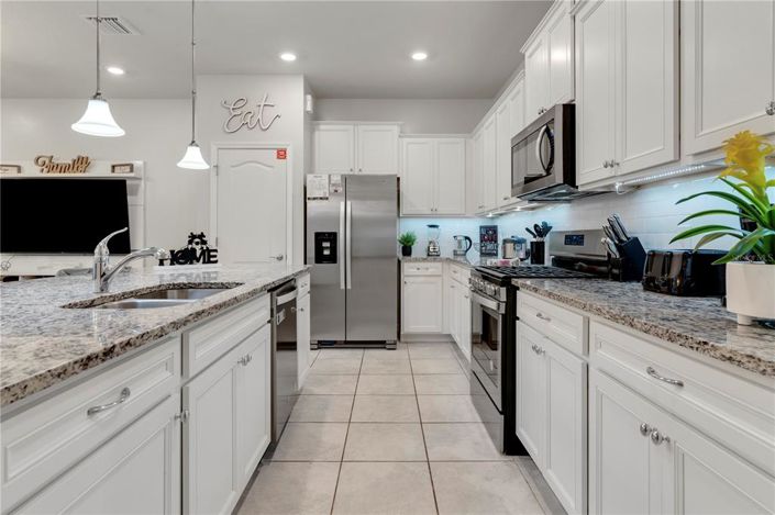 Image No.3-5 Bed Townhouse for sale