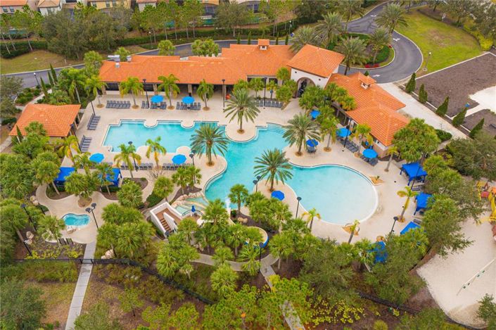 Image No.43-5 Bed Townhouse for sale