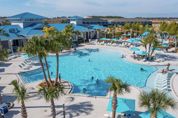 Image No.53-5 Bed Townhouse for sale