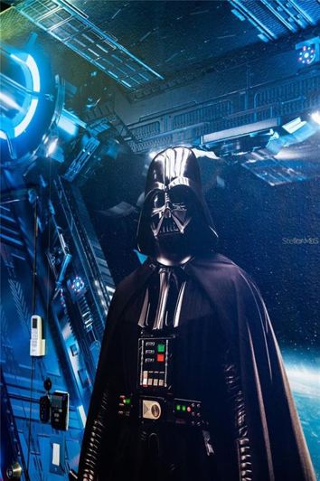 Image No.34-6 Bed Property for sale