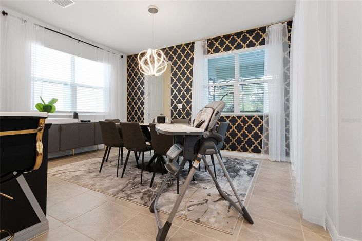 Image No.14-6 Bed Property for sale