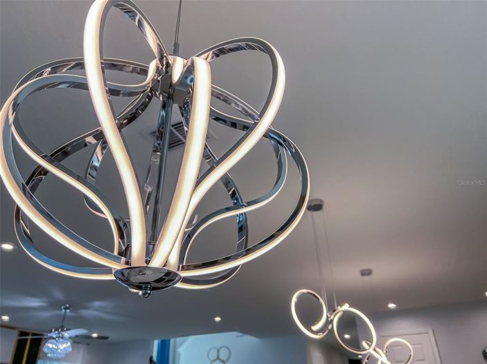 Image No.21-6 Bed Property for sale