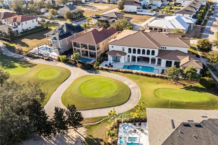 Image No.12-14 Bed Property for sale