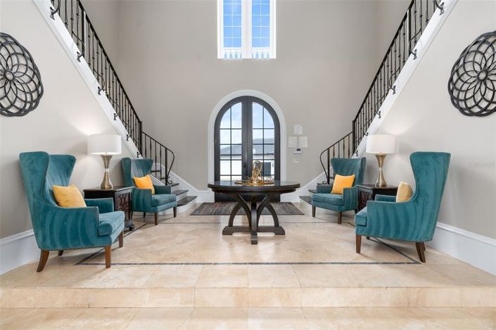 Image No.30-14 Bed Property for sale