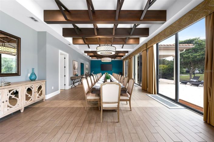 Image No.38-14 Bed Property for sale