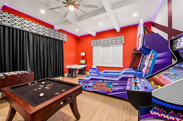 Image No.48-14 Bed Property for sale