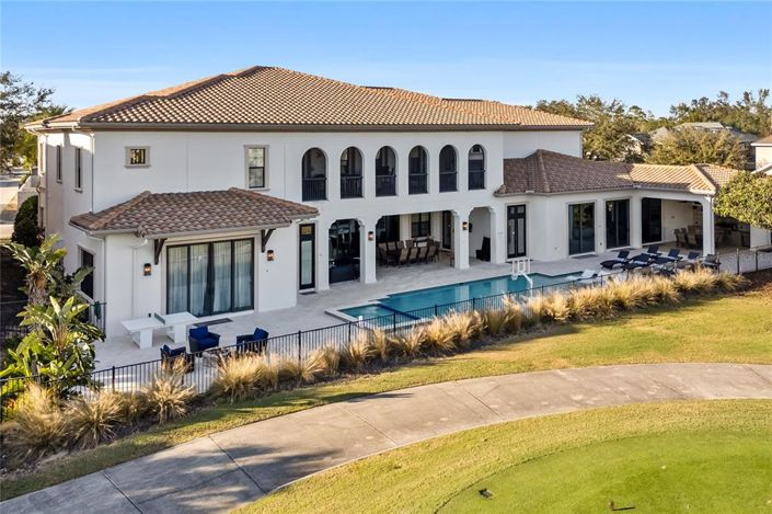 Image No.5-14 Bed Property for sale