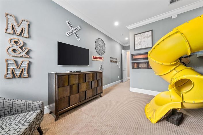 Image No.68-14 Bed Property for sale