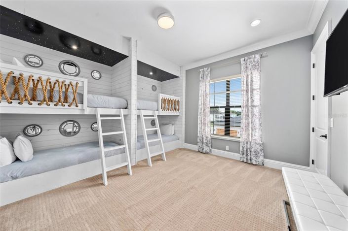 Image No.69-14 Bed Property for sale