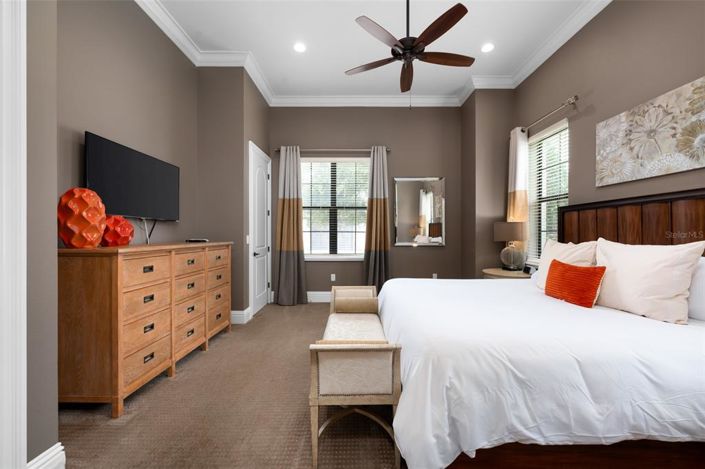 Image No.79-14 Bed Property for sale