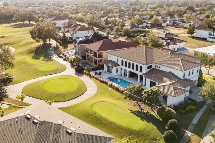 Image No.8-14 Bed Property for sale