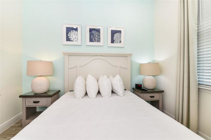 Image No.19-5 Bed Property for sale