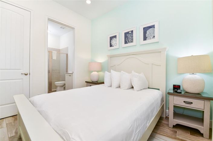 Image No.20-5 Bed Property for sale