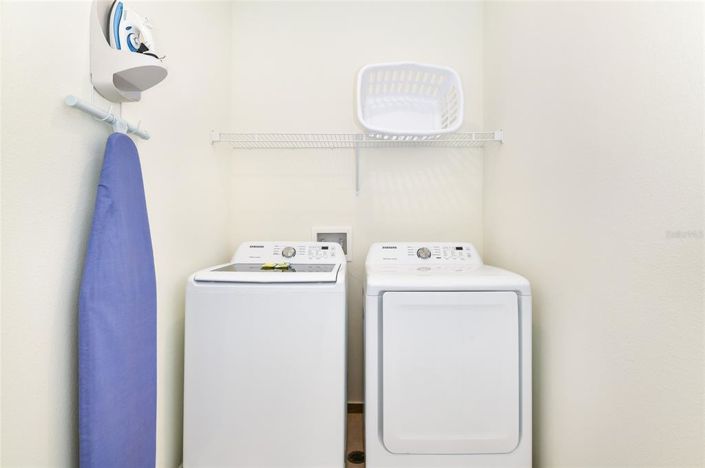 Image No.37-5 Bed Property for sale