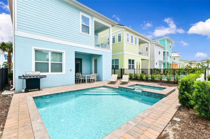 Image No.50-5 Bed Property for sale